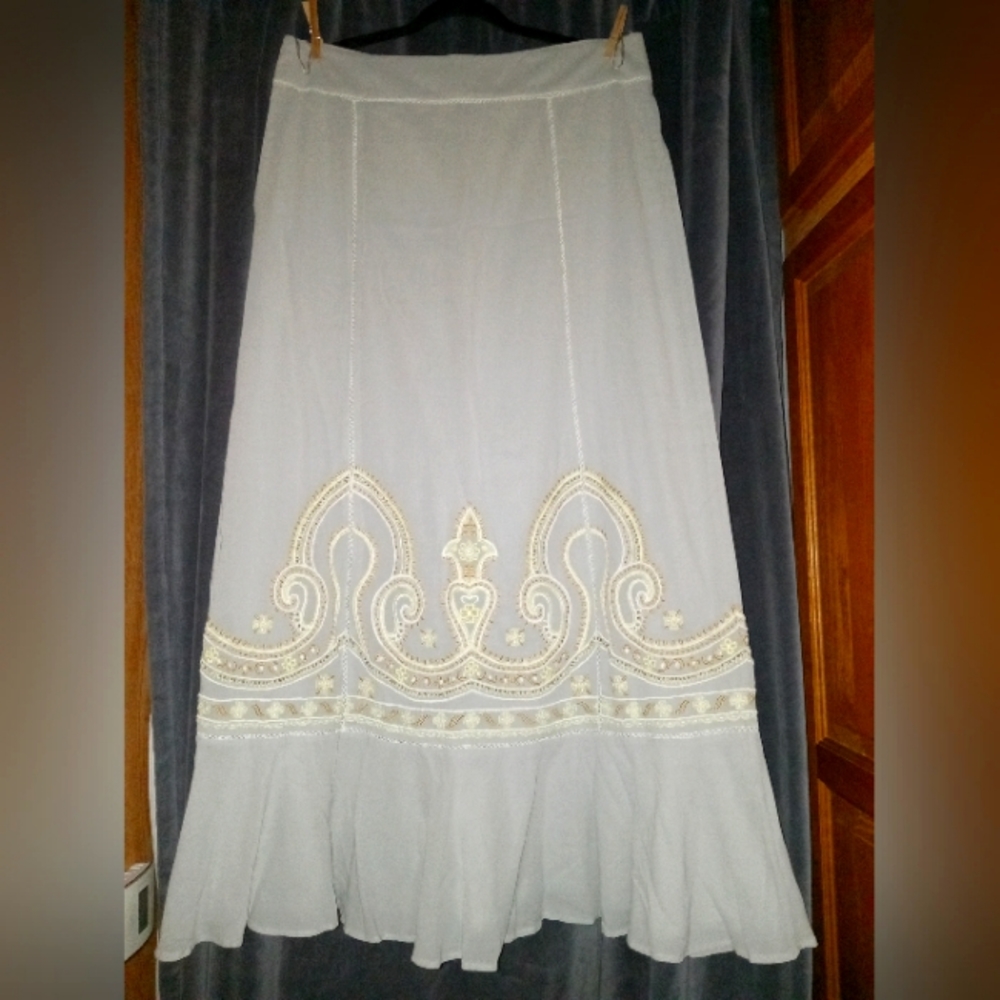 Retro ankle ruffle embroidered skirt